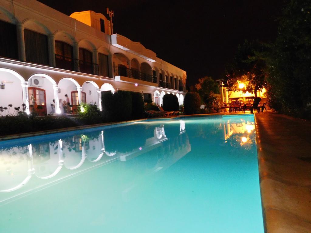 Hotel Portal Del Santo Cafayate Kültér fotó